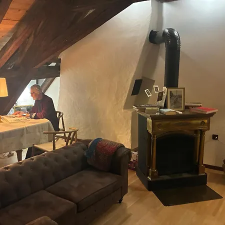 Historic Cathedral View In The Heart Of 4th Floor - No Lift *