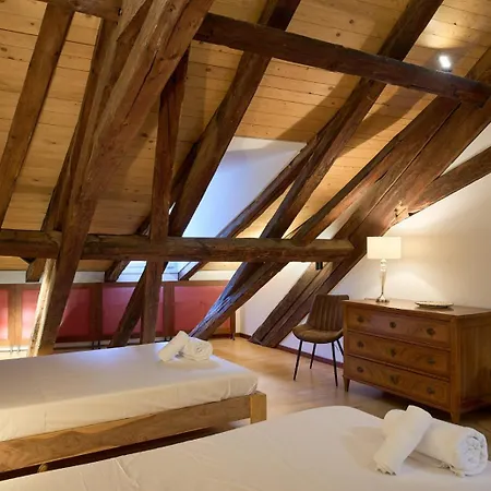 Historic Cathedral View In The Heart Of 4th Floor - No Lift * 伯尔尼