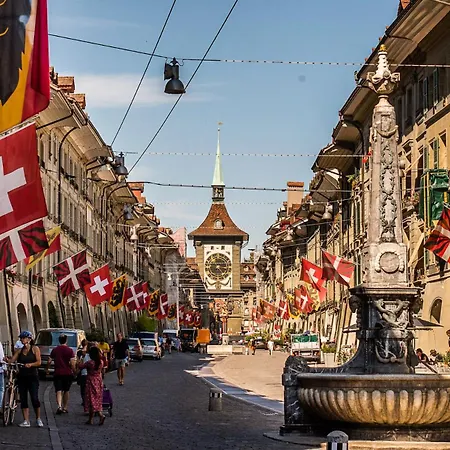 Historic Cathedral View In The Heart Of 4th Floor - No Lift *