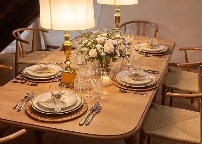 Historic Cathedral View In The Heart Of 4th Floor - No Lift *