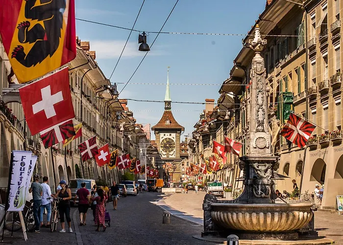 Historic Cathedral View In The Heart Of 4th Floor - No Lift *