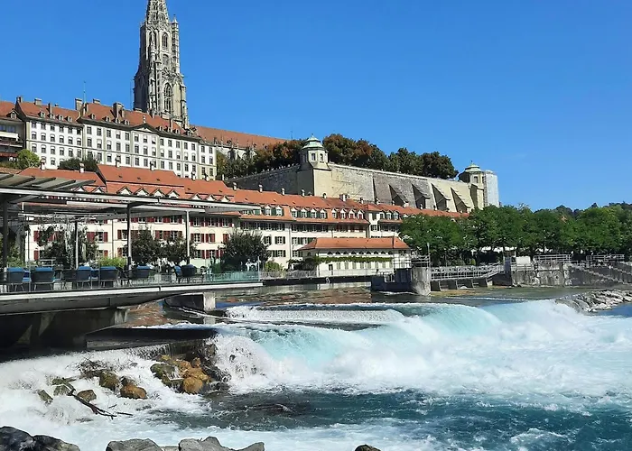 Historic Cathedral View In The Heart Of 4th Floor - No Lift Bern